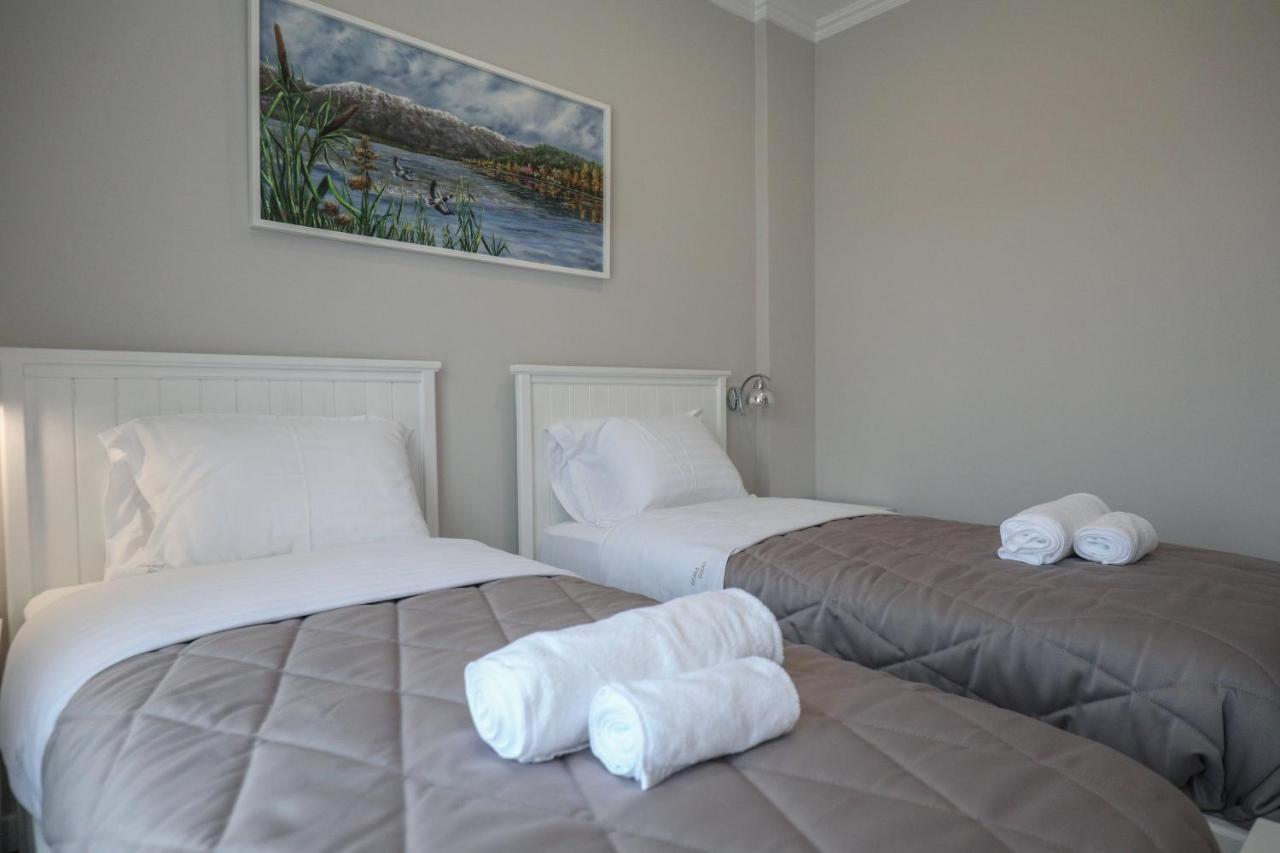 Hotel Peroni Korce Buitenkant foto